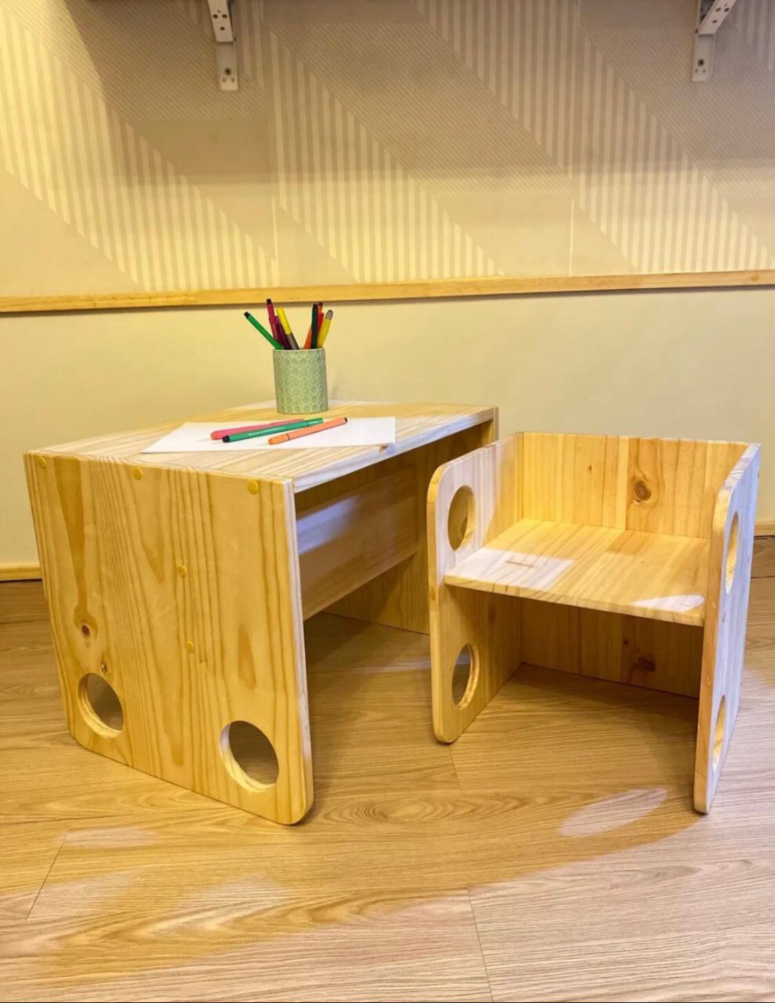 Mesa y Silla Montessori